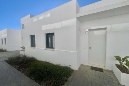 757bd4fa51bcfc0eda04ce56021bc1b7 - 3