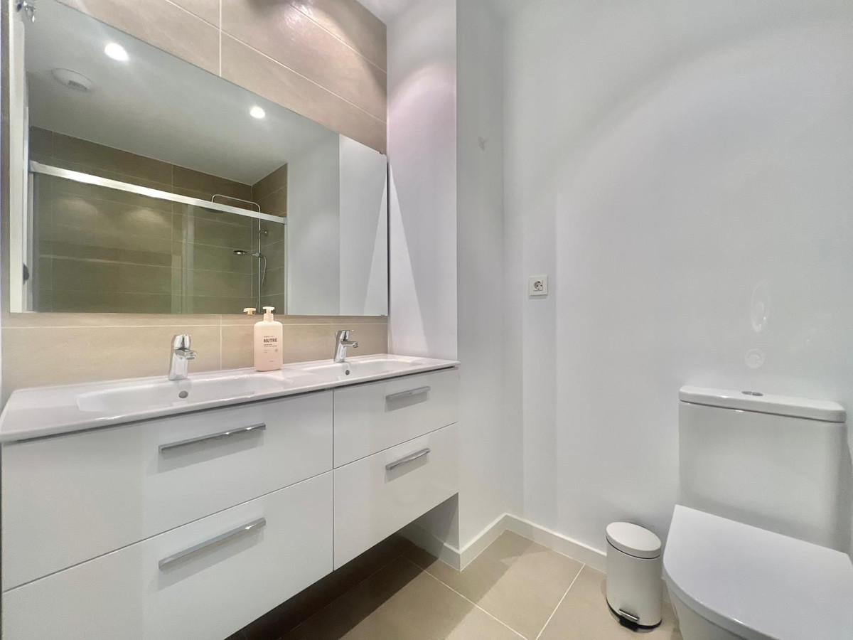 757bd4fa51bcfc0eda04ce56021bc1b7 - 30