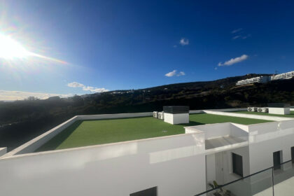 757bd4fa51bcfc0eda04ce56021bc1b7 - 33