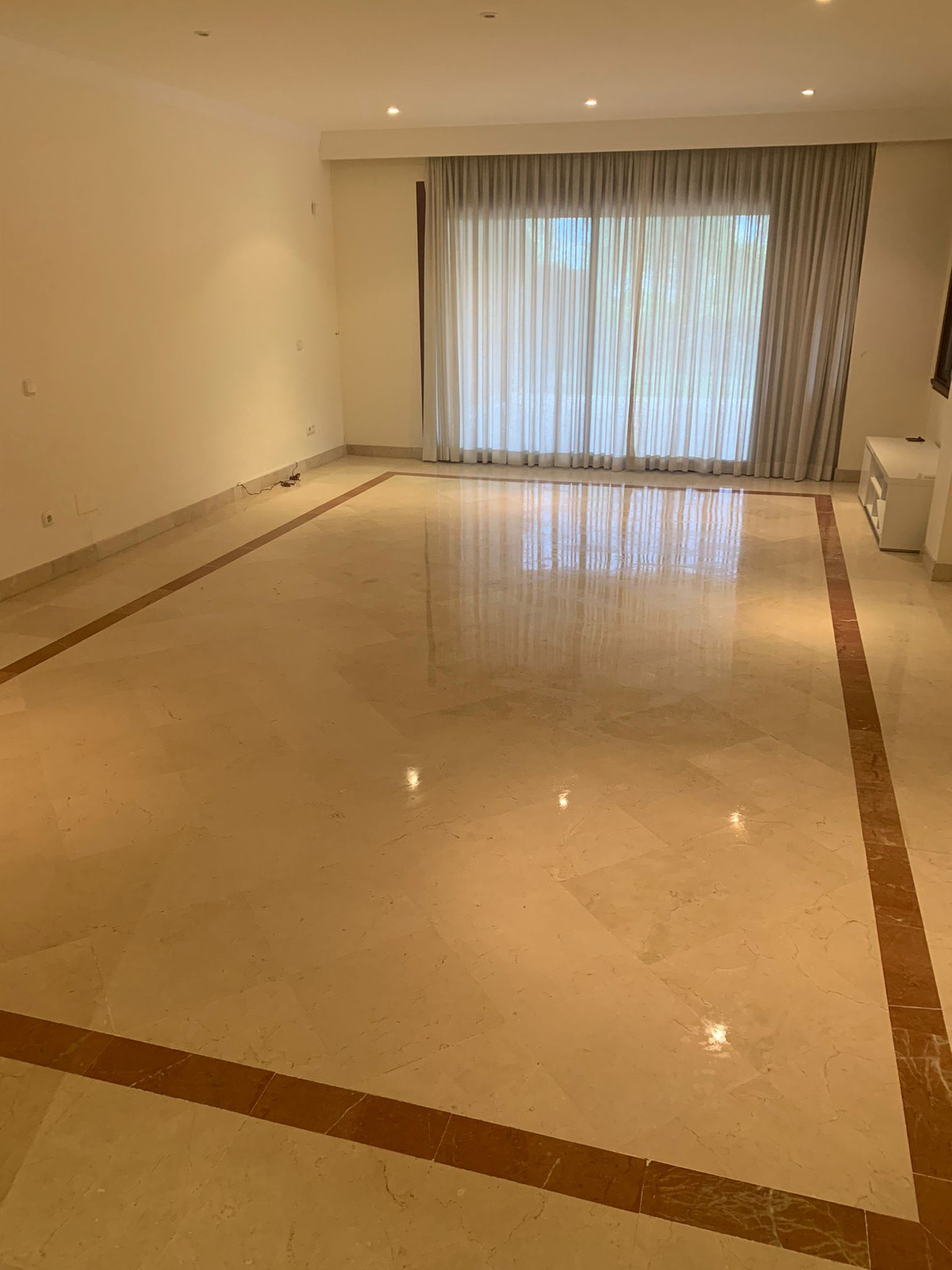 760838617abb10d0b6bfe8db6756f8b0 - 3