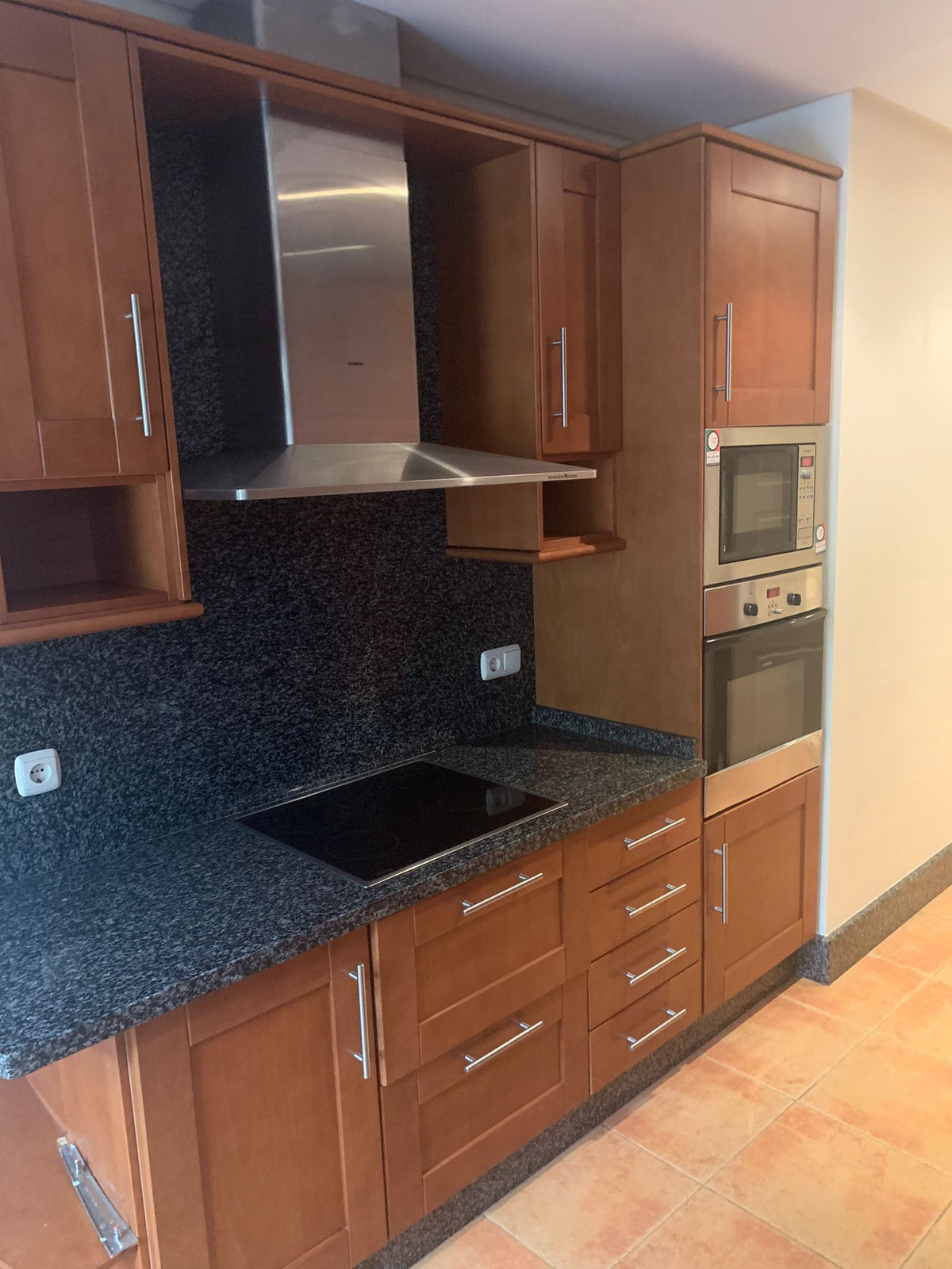 760838617abb10d0b6bfe8db6756f8b0 - 6