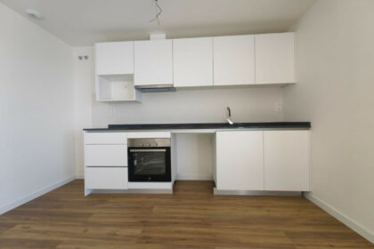 76c0465b96ef937eaec15db63ffcf1ff - 10