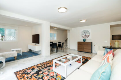 779a41d7fe68c8cf0de5407c5ce791e3 - 21