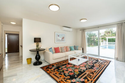 779a41d7fe68c8cf0de5407c5ce791e3 - 24