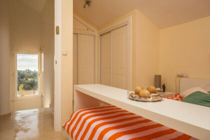 79583de5a2c1405c35809c070dc40c14 - 12