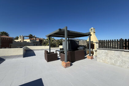 7a30c3e0fc345a77e3ae2bfee443bb7a - 12