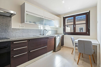 7a4af4d0c5904f2ad813217683c5e541 - 32