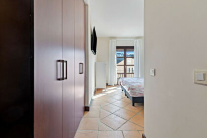 7a4af4d0c5904f2ad813217683c5e541 - 33