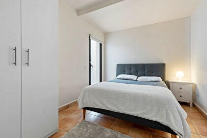 7a4af4d0c5904f2ad813217683c5e541 - 9