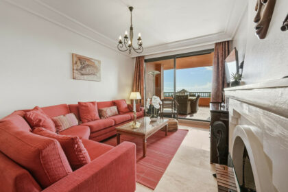 7ab42b677fb209a221ac1967a508a9ca - 12