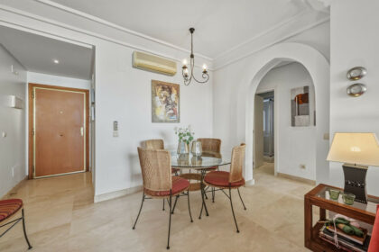 7ab42b677fb209a221ac1967a508a9ca - 13