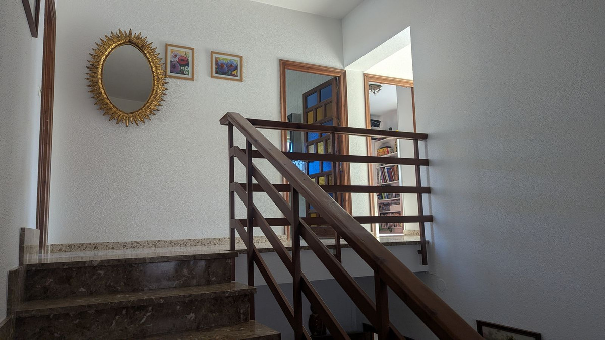 7bdcbdd0e56968bb8af1811934dc49dd - 70