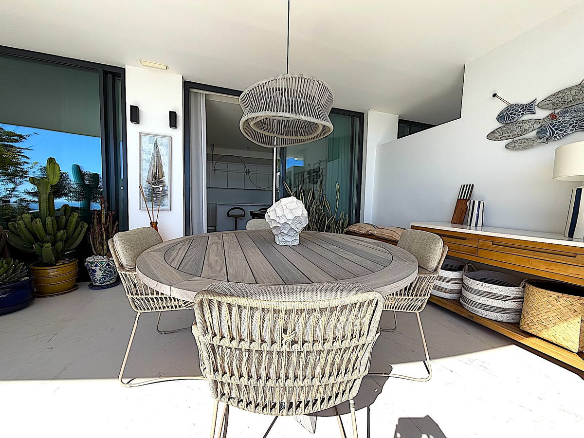 7c8483f68542474df11f01b458c7b256 - 22