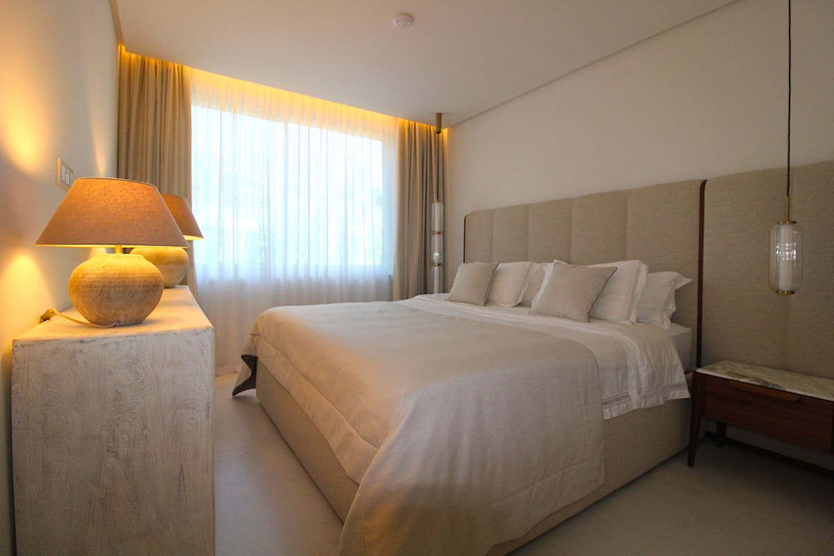 7c8483f68542474df11f01b458c7b256 - 35