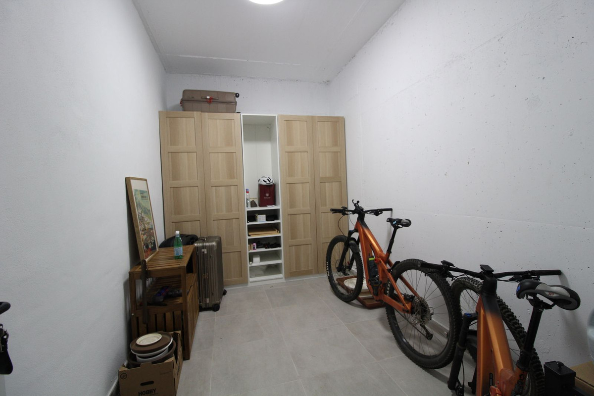 7c8483f68542474df11f01b458c7b256 - 42