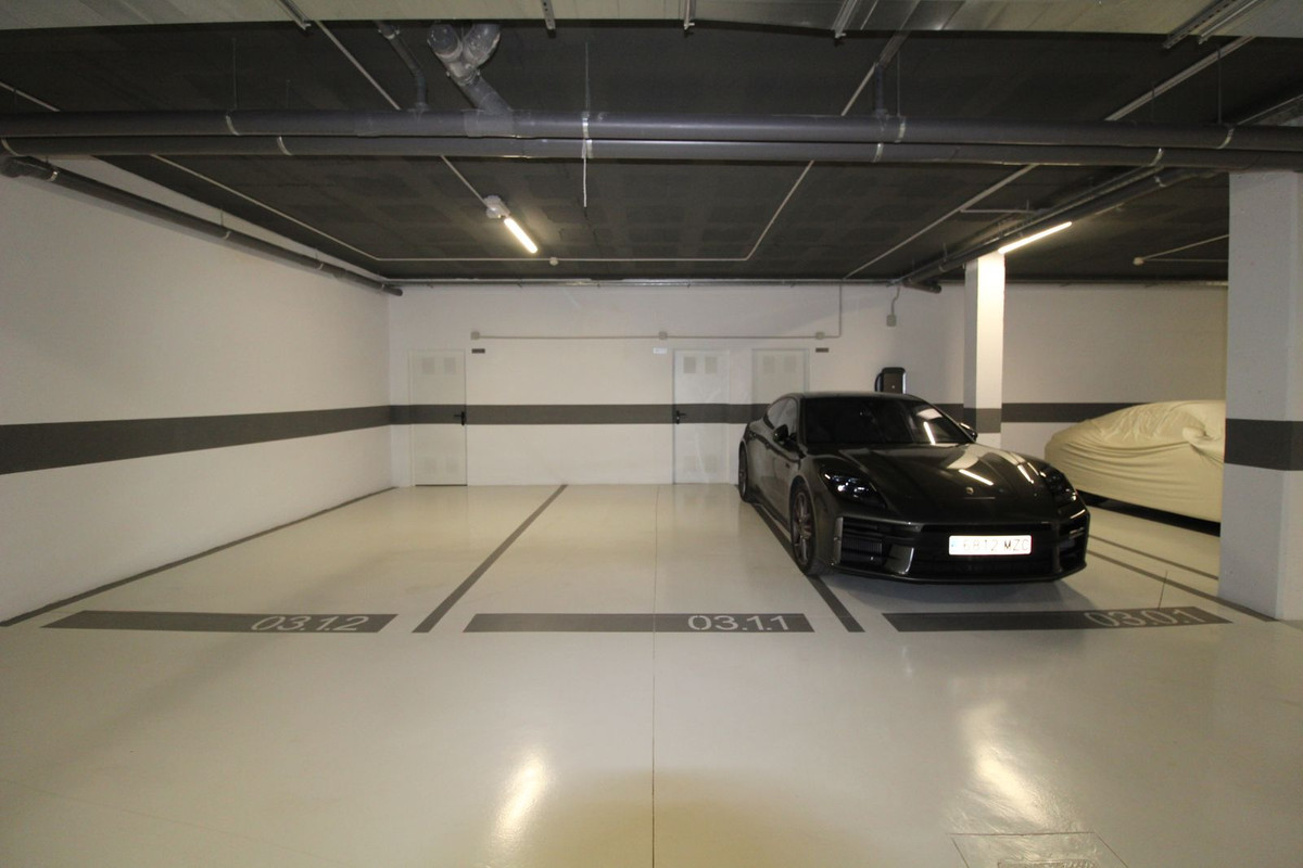 7c8483f68542474df11f01b458c7b256 - 43