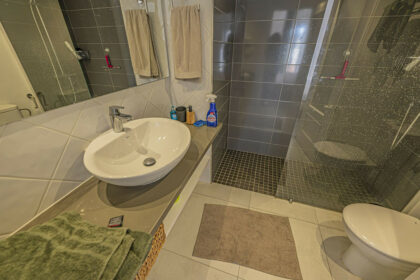 7e1ae9490bc5afd84f8da94dbcb29093 - 20