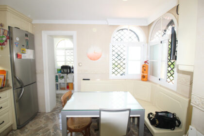 7e785aba1cedb1c0f89804db69c54e7f - 18