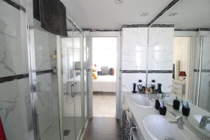 7e785aba1cedb1c0f89804db69c54e7f - 24