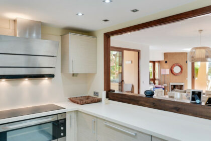 7ff3ede99324baf048a32b1e934a5071 - 12