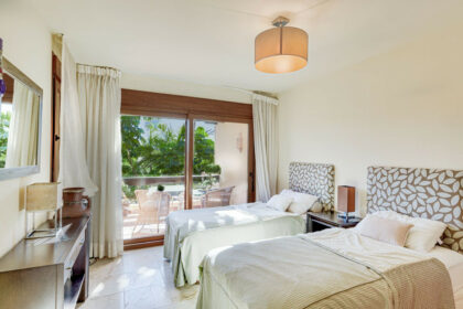 7ff3ede99324baf048a32b1e934a5071 - 16