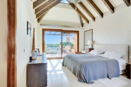 7ff3ede99324baf048a32b1e934a5071 - 22