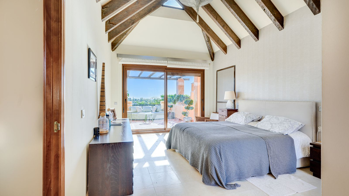 7ff3ede99324baf048a32b1e934a5071 - 22