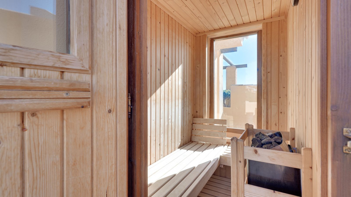 7ff3ede99324baf048a32b1e934a5071 - 26