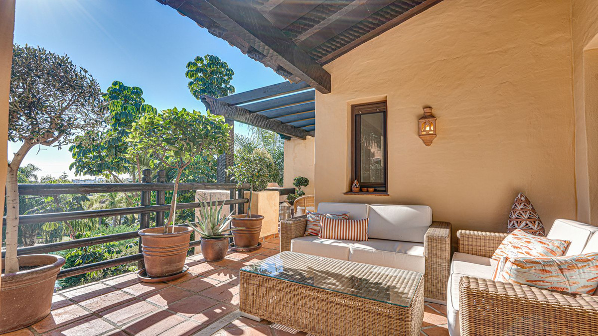 7ff3ede99324baf048a32b1e934a5071 - 3