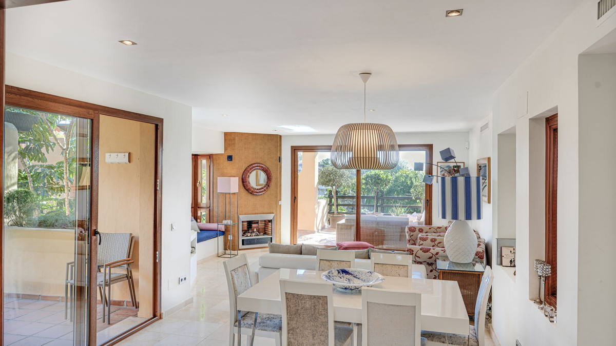 7ff3ede99324baf048a32b1e934a5071 - 8