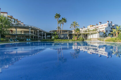 7ff7e90e2fbe47703d292bd692972b04 - 1