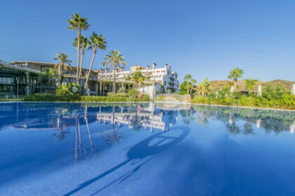 7ff7e90e2fbe47703d292bd692972b04 - 13