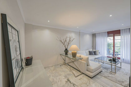 7ff7e90e2fbe47703d292bd692972b04 - 3