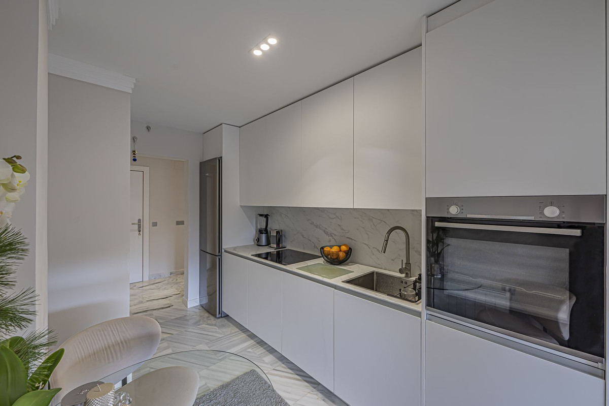 7ff7e90e2fbe47703d292bd692972b04 - 6