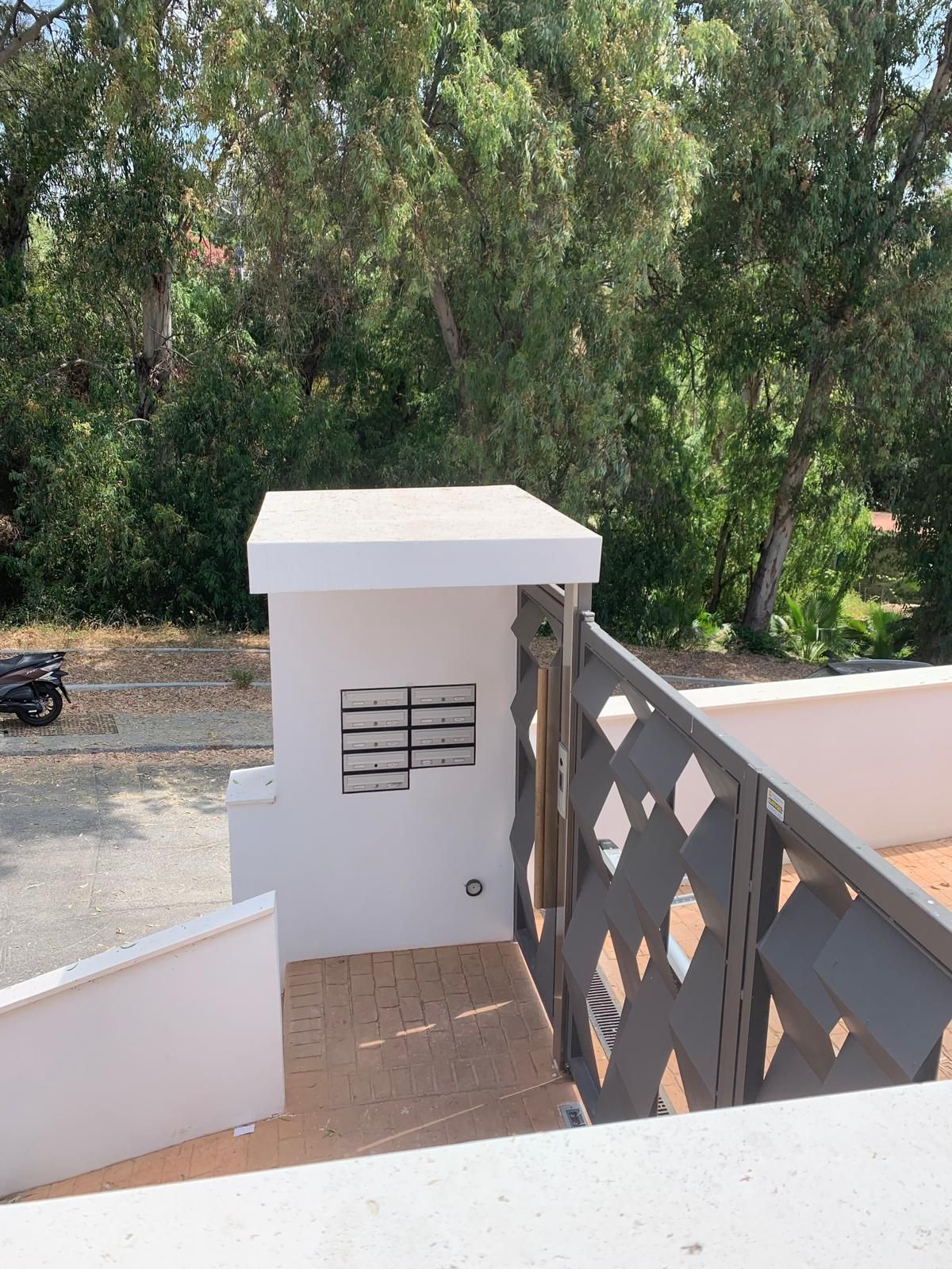 80b811cae1a0a252076d70434dada4b9 - 21