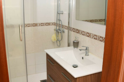 8250984edc0177e6aefbfef793bd7194 - 17