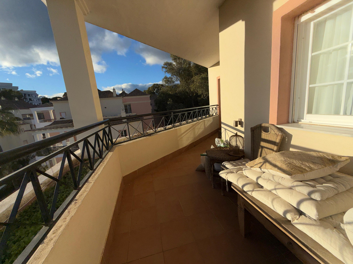 8280466b75778a4ccf11f6a72b0d27d1 - 21