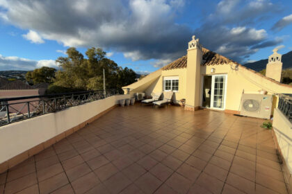 8280466b75778a4ccf11f6a72b0d27d1 - 24