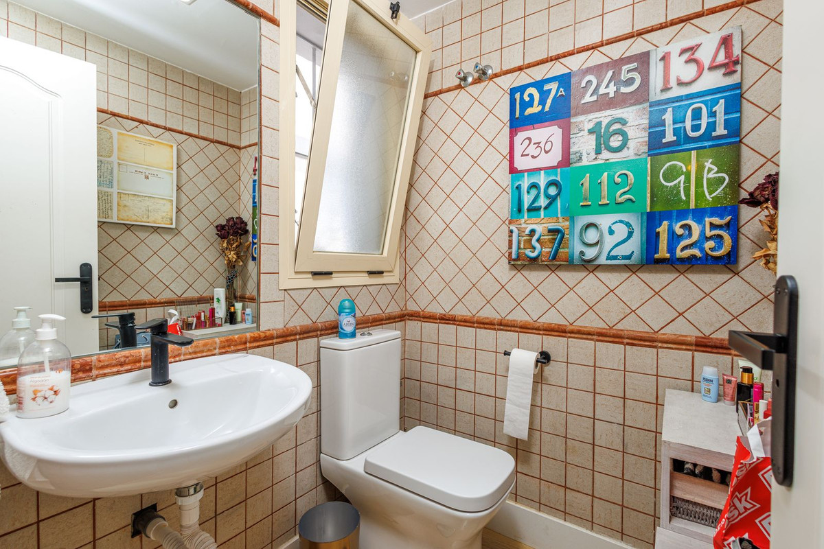 82be41a32fdb6438fef379e46786d7e6 - 23