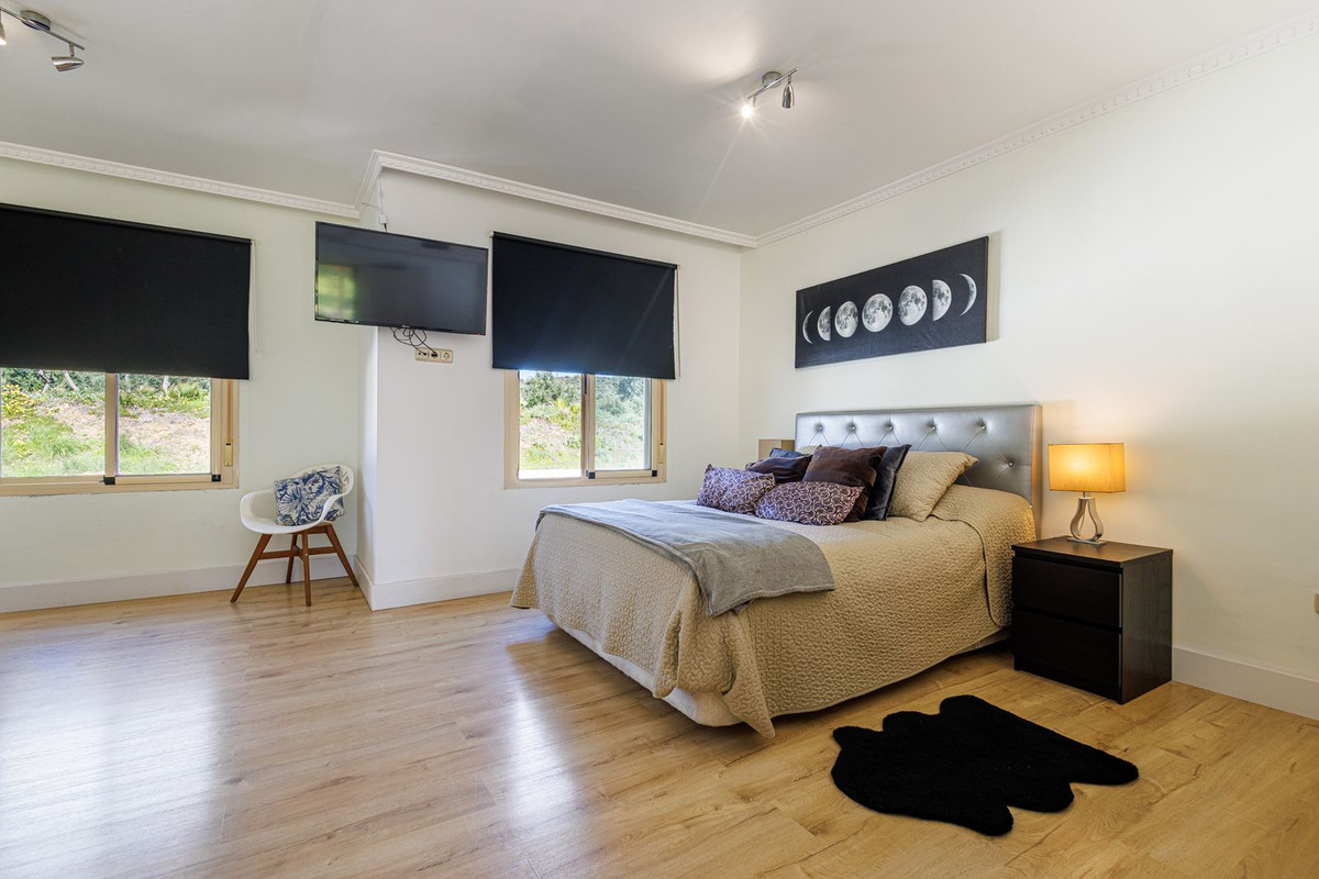 82be41a32fdb6438fef379e46786d7e6 - 34