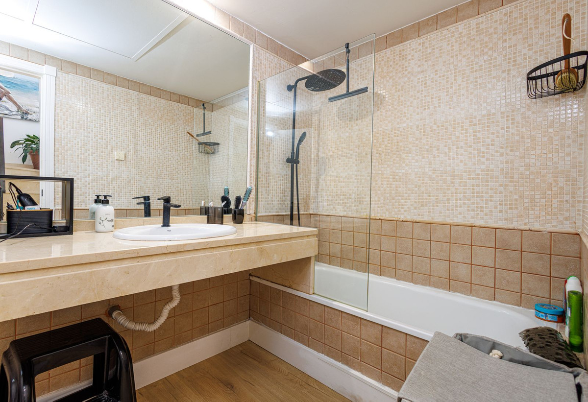 82be41a32fdb6438fef379e46786d7e6 - 38