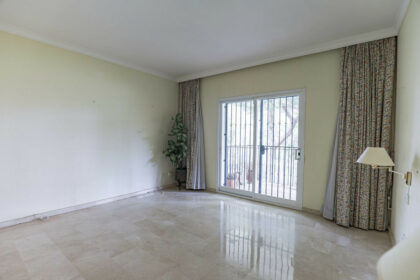 831e055af7a9311311dc67279ff5f916 - 12