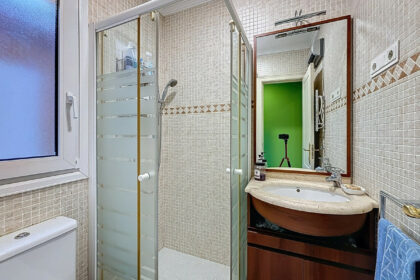 832cc3b636e197b1d76f4ff7fb1ba0ce - 18