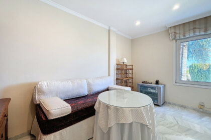 832cc3b636e197b1d76f4ff7fb1ba0ce - 19