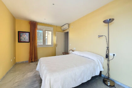 832cc3b636e197b1d76f4ff7fb1ba0ce - 37