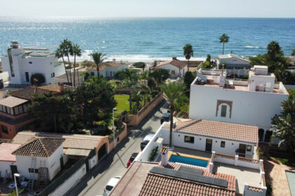 8427808e14d7695cbb0d483a6ccef58e - 2