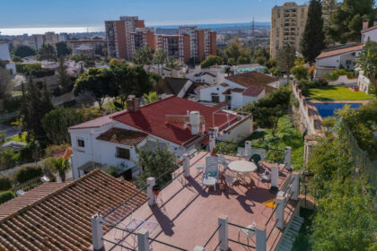 861b27e2895c197f857288dc8f4100cd - 24