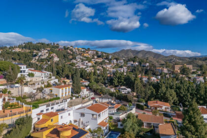 861b27e2895c197f857288dc8f4100cd - 26