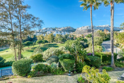 86b8a467612eae8fcdf1aaea667e9185 - 10