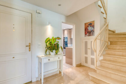 86b8a467612eae8fcdf1aaea667e9185 - 13